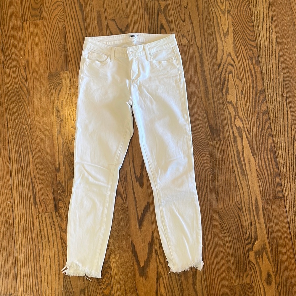 Paige white size 28 Jean